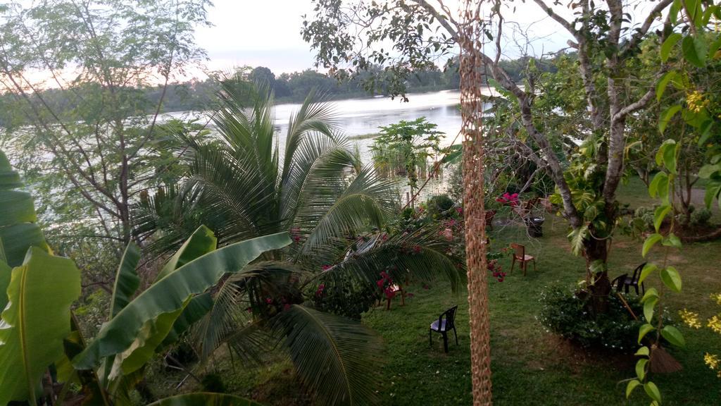 Heritage Lake View Anuradhapura Exterior foto