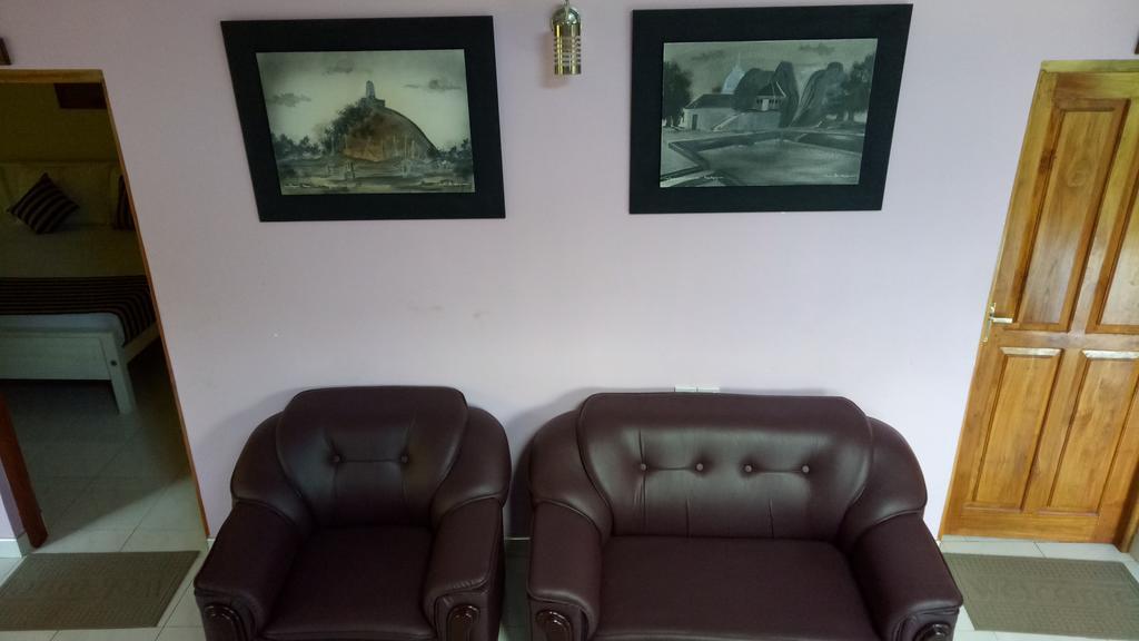 Heritage Lake View Anuradhapura Exterior foto