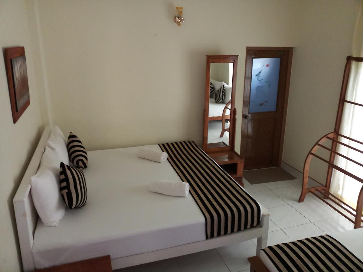 Heritage Lake View Anuradhapura Exterior foto