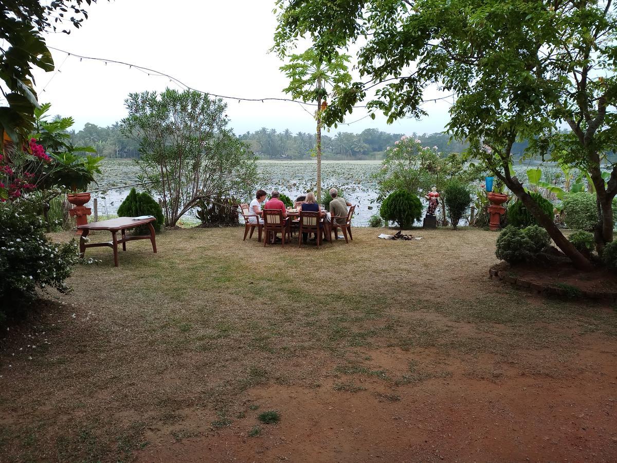 Heritage Lake View Anuradhapura Exterior foto